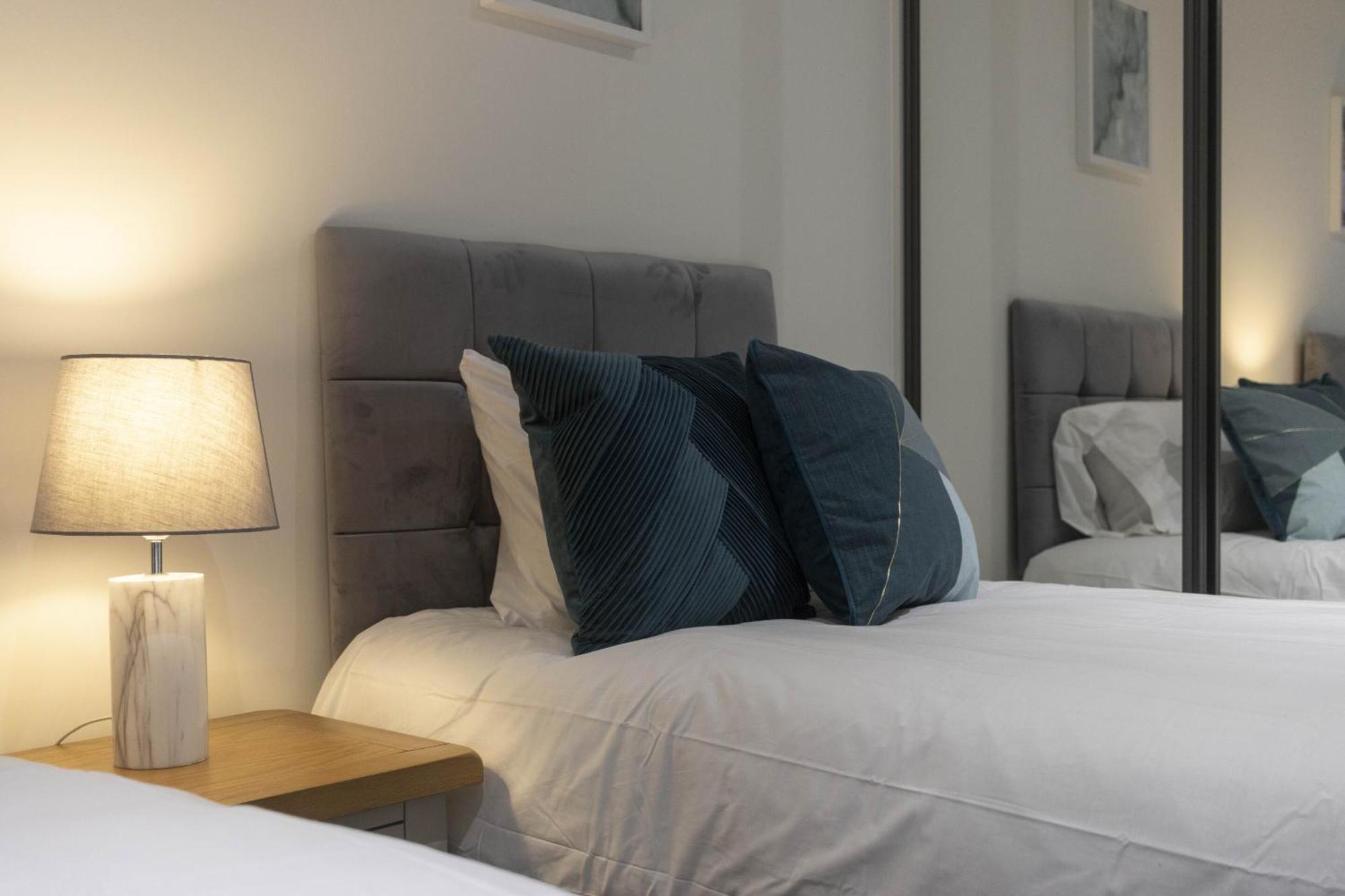 Appartamento Linacre 1&2 - One And Two Bed Flat Behind The Cathedral With Free Parking And Fast Wifi Exeter Camera foto